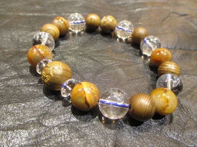 画像2: パワーストーン・京都/【金運、商売繁盛、家運隆盛、水難防止、子孫繁栄、五穀豊穣、社会的成功、必勝祈願】【八大龍王神】彫刻【神代杉】【ピーターサイト】【ヒマラヤ産本水晶】ブレスレット、桐箱付き【伏見の京屋】