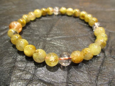 画像2: パワーストーン・京都/【高品質１点もの】【地上最強レベルの組み合わせ】【最強金運・財運・事業運・霊力開花・人間関係円滑】【オレンジルチルクォーツ】親玉９ｍｍ【密集ゴールドルチルクォーツ】【ブラックスーパーセブン】【ホワイトファントムクォーツ】ブレスレット、桐箱付き【天然石の京屋】